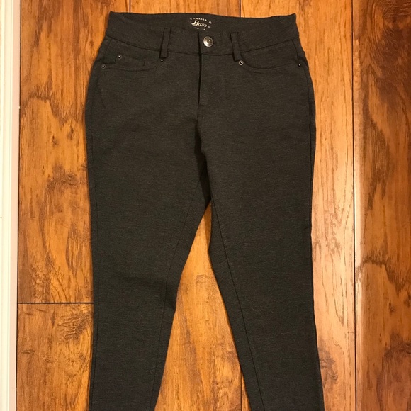 Gray skinny pants - Picture 1 of 1